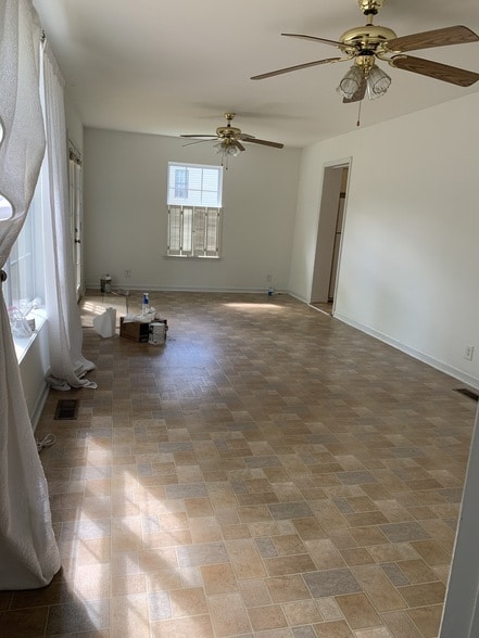 Foto del edificio - 6383 Ivy St