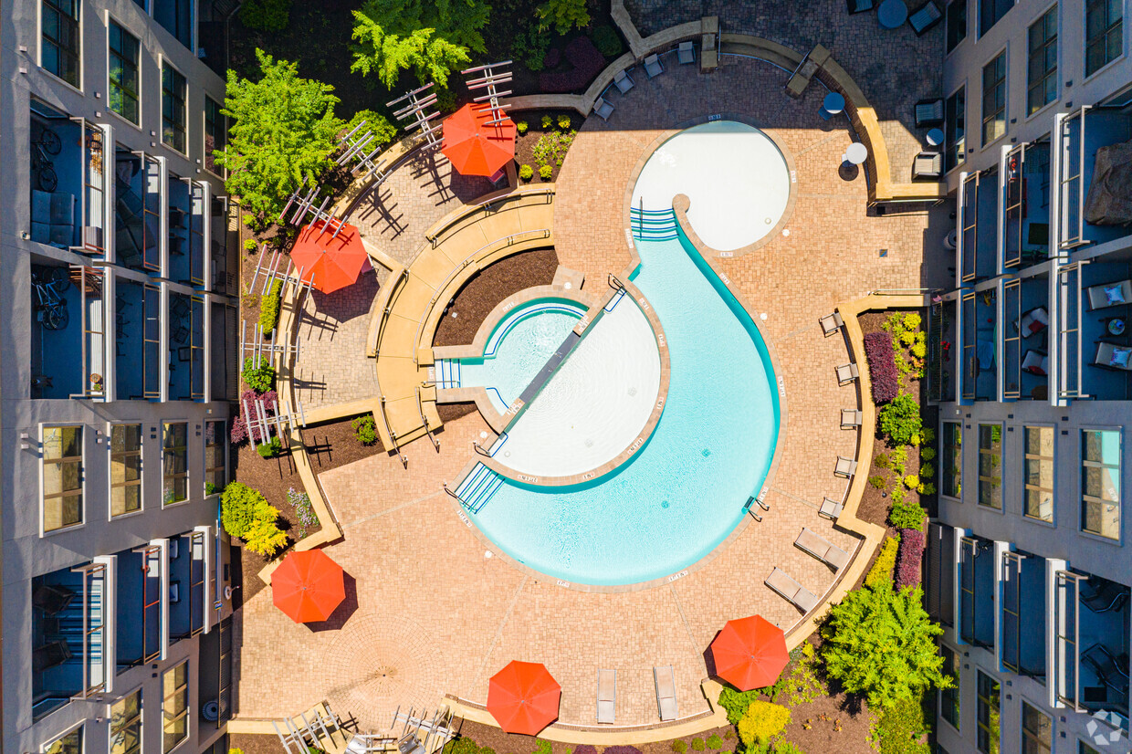 Salt Water Pool - City Walk Apartments