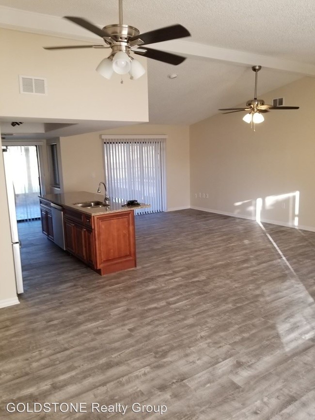 Foto del edificio - 2 br, 2 bath House - 12398 Shafton Road