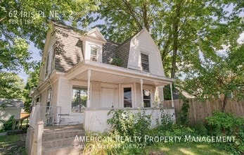 Building Photo - 62 Iris Pl NE