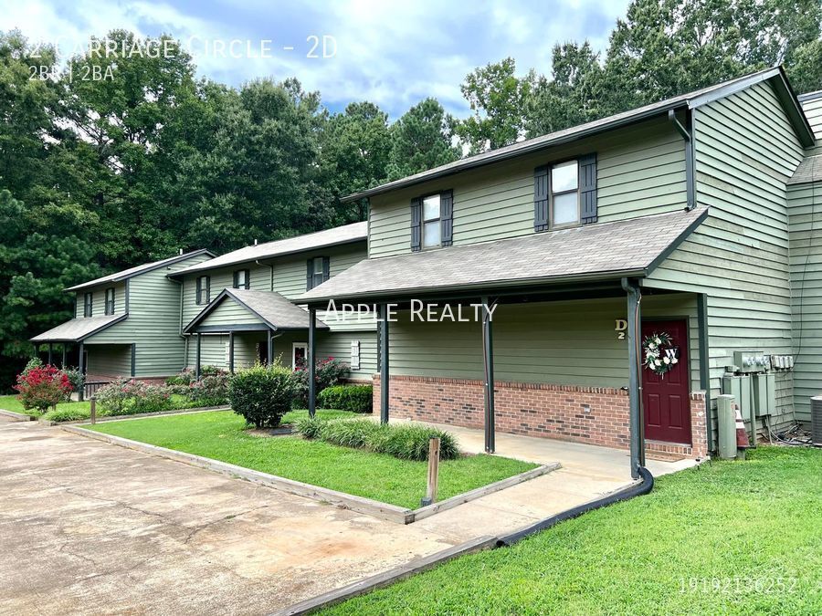 2 Carriage Cir Unit 2D, Louisburg, NC 27549 Room for Rent in