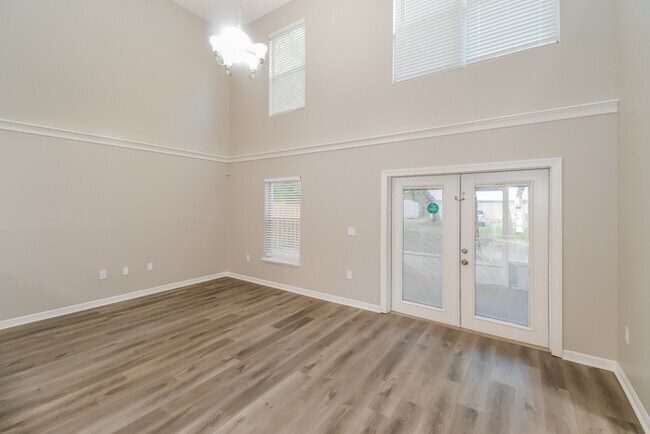 Building Photo - Spacious 4-Bedroom Home in Yulee, FL