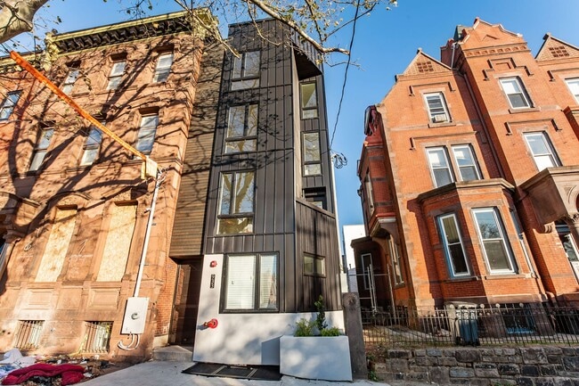 Photo - Fairmount/Brewery town gorgeous luxury apa... Apartment