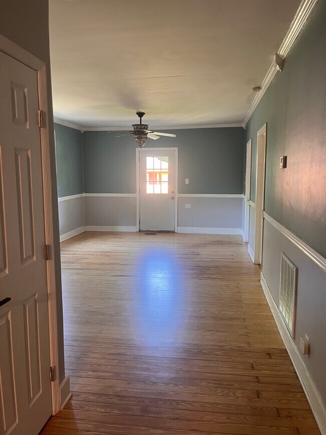 Foto del edificio - 274 N Rocksprings St