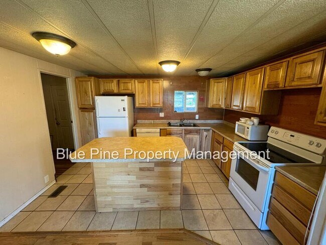 Building Photo - 317 N 200 W