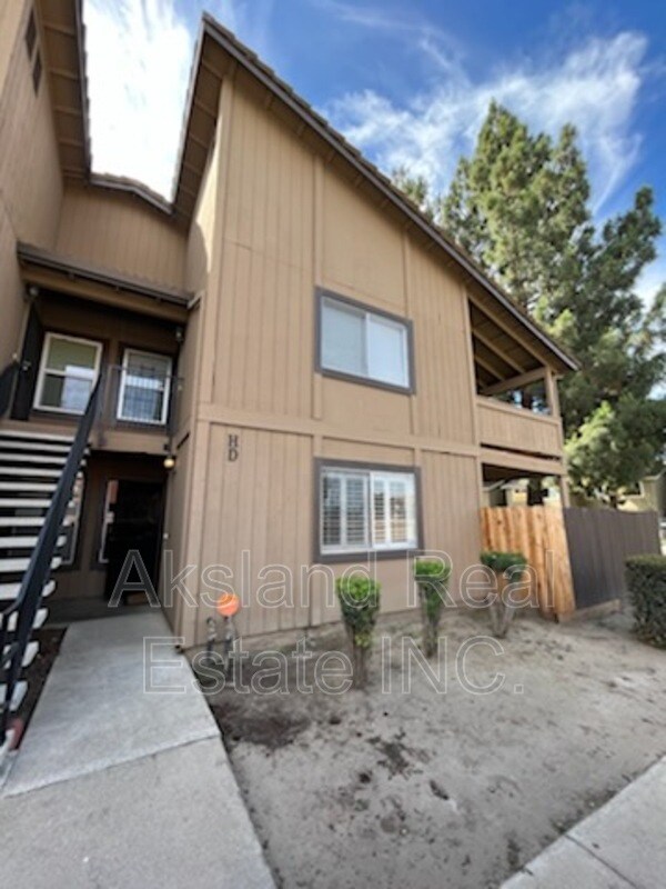 456 Cherry Ln Unit D, Manteca, CA 95337 Condo for Rent in Manteca, CA