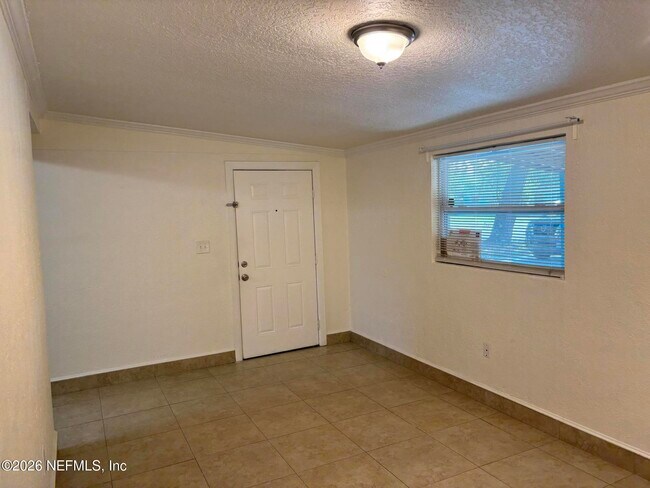 Foto del edificio - 1824 Brookview Dr S