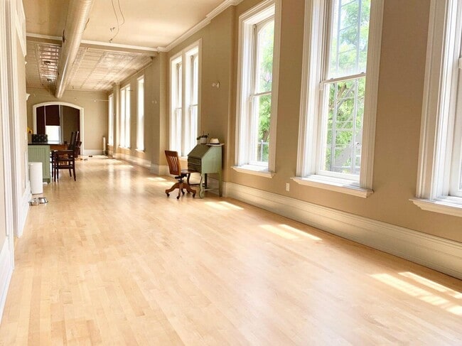 Building Photo - 1001 North Dr. Martin Luther King Jr. Drive