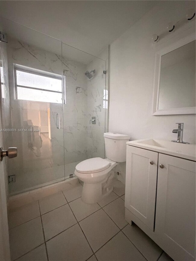 Building Photo - 7250 SW 94th Pl