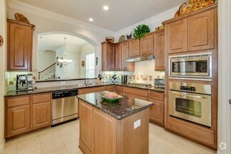 Building Photo - 1130 Sopris Dr
