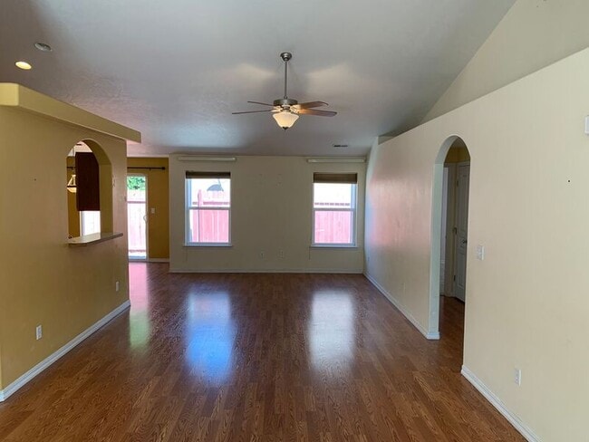 Building Photo - 5708 Ochoco Lane