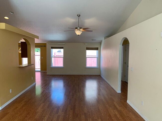 Foto del edificio - 5708 Ochoco Lane