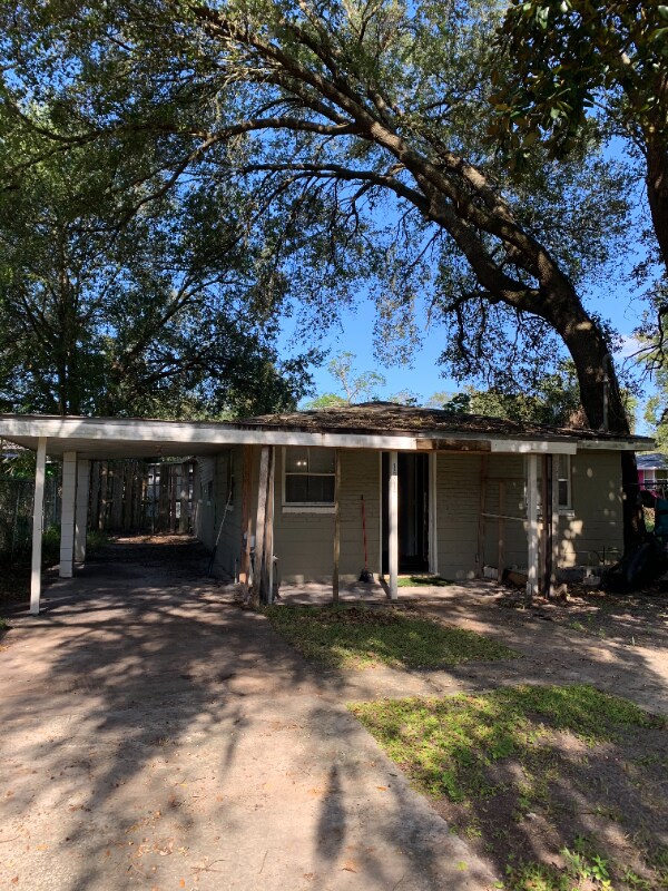 Foto principal - 1717 E 20th St