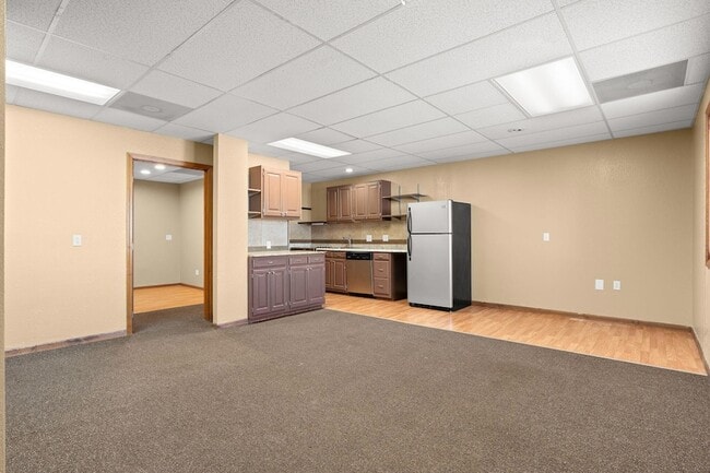 Foto del edificio - 1 Woodland Ave