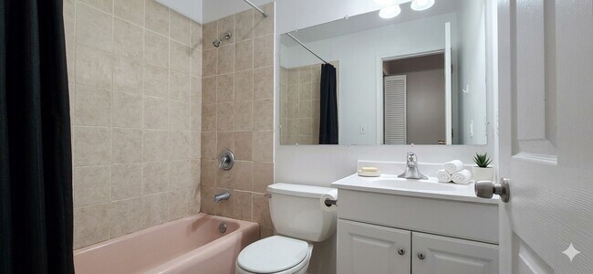Foto del edificio - 5953 N Kenmore Ave