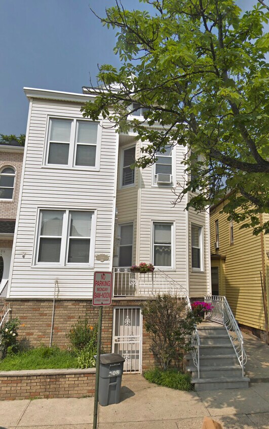 308 Davis Ave, Harrison, NJ 07029 Apartments Harrison, NJ