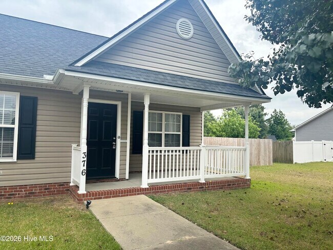 Foto del edificio - 376 Eastfield Dr