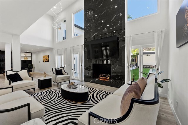 Foto del edificio - 5965 Nora Lynn Dr