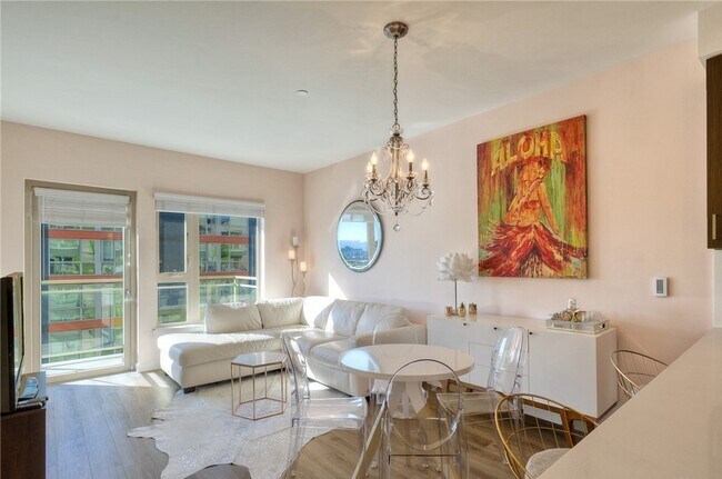 Foto del edificio - Spacious 1 bedroom condo with amenities fo...