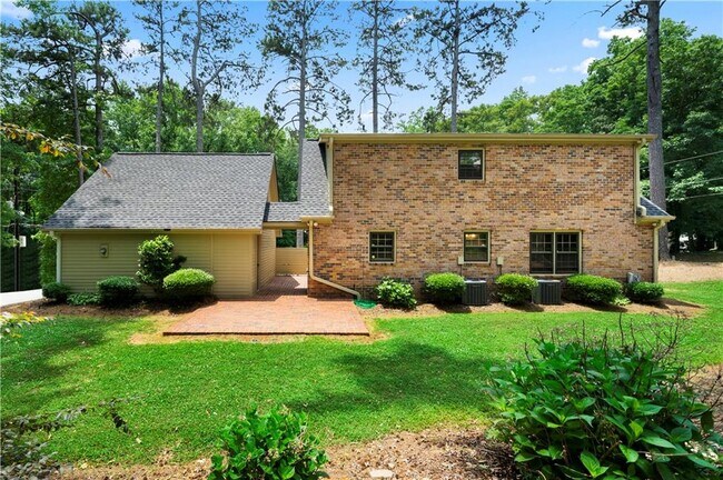 Building Photo - 104 Lake Somerset Crest NW
