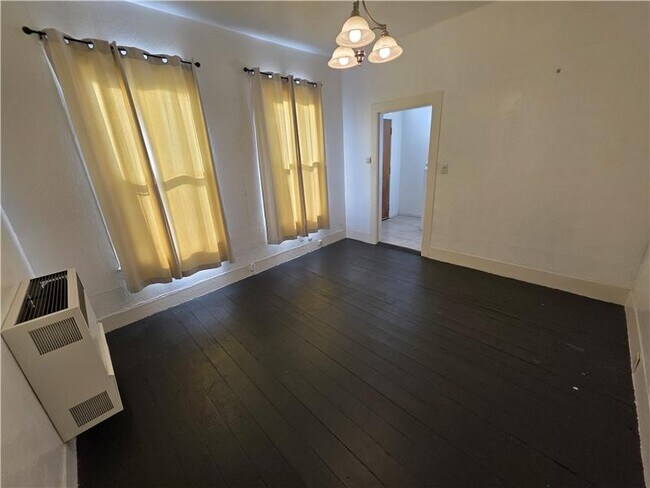 Foto del edificio - 828 Wood St