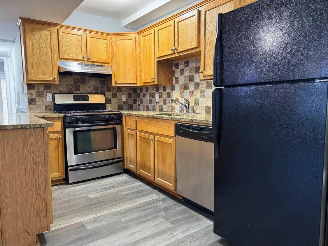 Foto principal - 608 Bramhall Ave