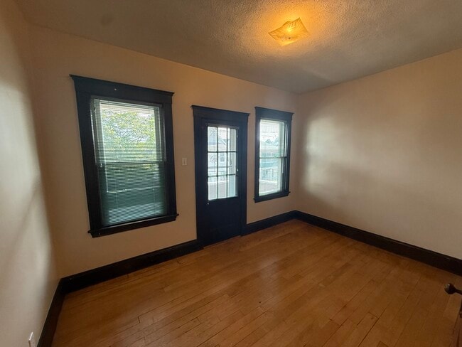 Building Photo - 61 Frederick Ave