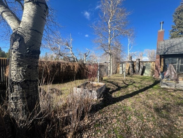 Building Photo - 26 N Lake Ave