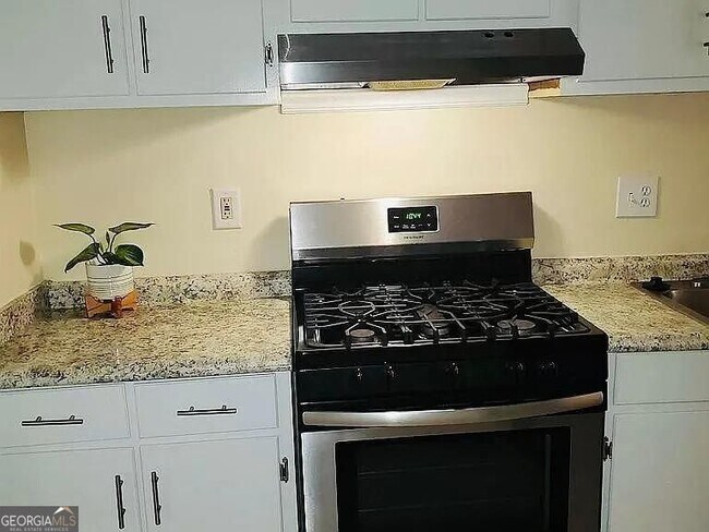 Foto del edificio - 3932 Cedar Cir