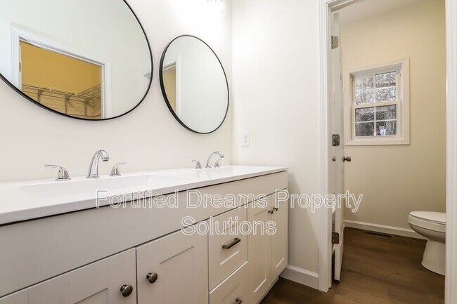 Foto del edificio - 418 N Smith St