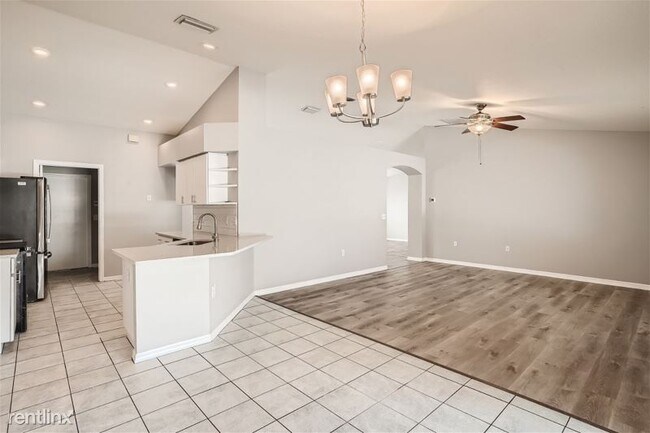 Building Photo - 5 br, 2 bath House - 10515 Sedgebrook Dr UNIT