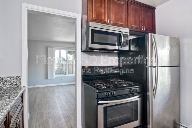 Foto del edificio - 3557 College Ave