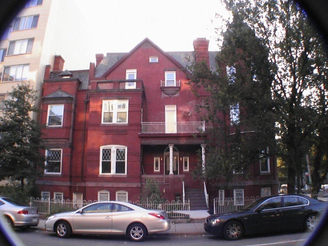 Primary Photo - 1420 17th St NW