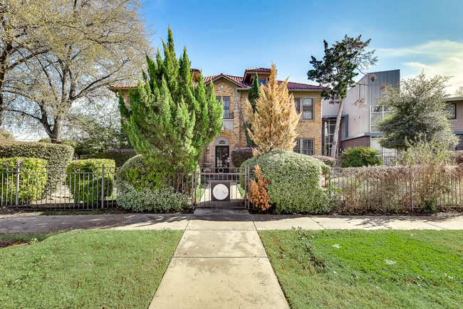 Foto del edificio - The Bryan Apartments