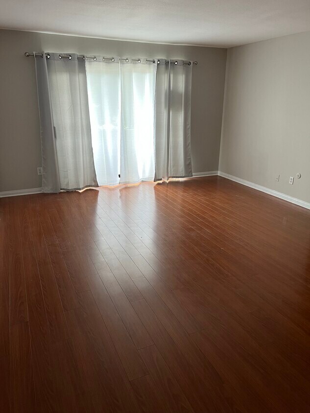 5055 Coldwater Canyon Ave Unit 103, Sherman Oaks, CA 91423 Condo for