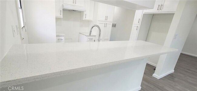 Foto del edificio - 1417 S Greenwood Ave