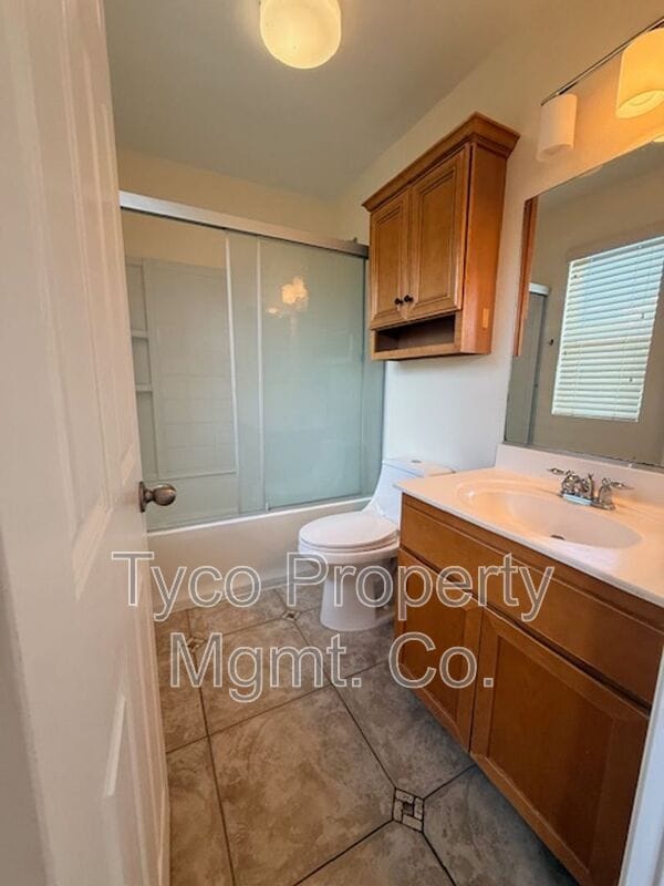 Foto del edificio - 2709 Apricot Ct