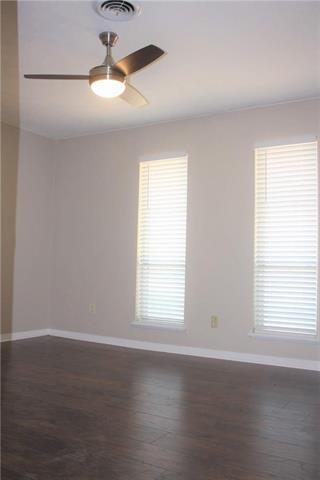 Building Photo - 2410 Royal Acres Dr