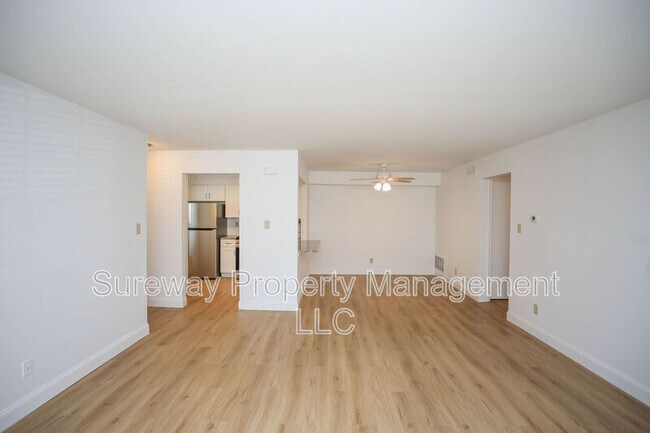 Foto del edificio - 1801A Sedgefield Dr