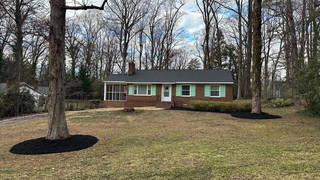 Building Photo - 8834 Old Holly Rd