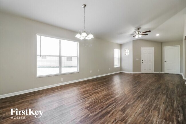 Foto del edificio - 905 Lake Shore Ranch Dr