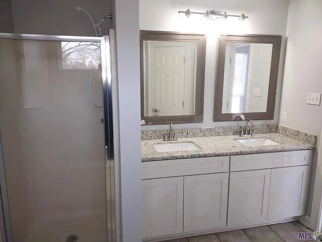 Foto del edificio - 39021 Prairie S Dr