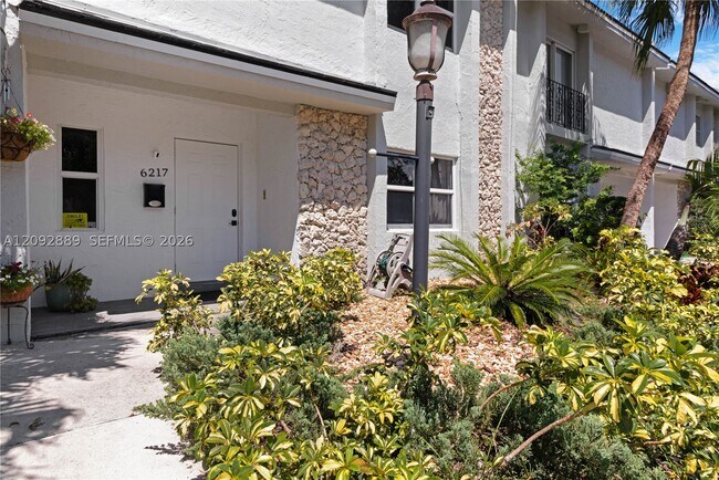 Building Photo - 6217 SW 78th St