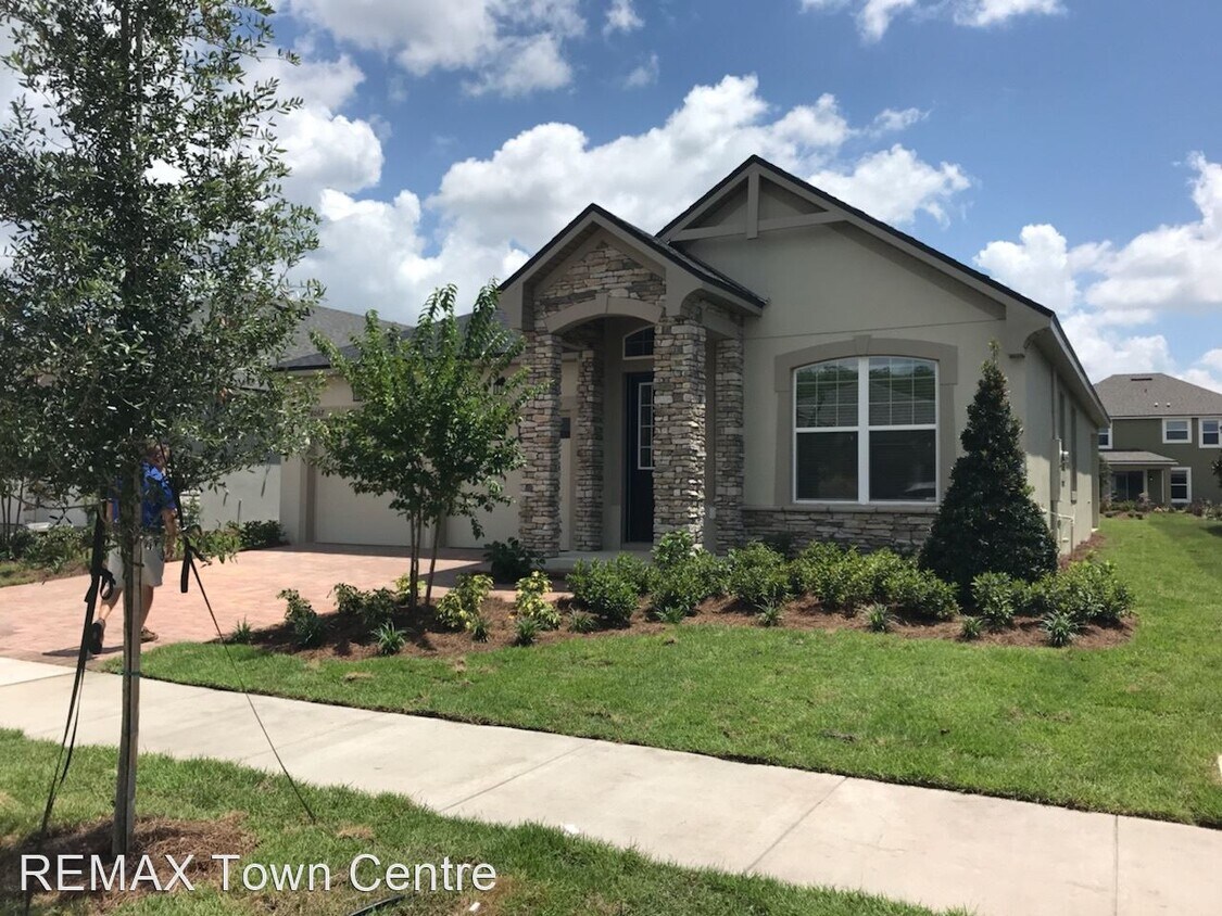 3 br, 2 bath House - 8067 Bushmaster Avenue - 3 br, 2 bath House - 8067 Bushmaster  Avenue