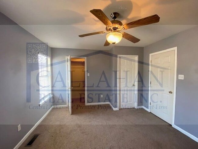 Building Photo - Sherwood 2 Bedroom Townhome