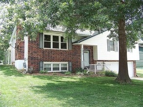 Building Photo - 304 Lawson Dr