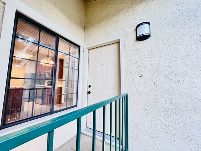 Foto del edificio - Move-In Ready, 2BD/2BA, Upper-Level, Singl...