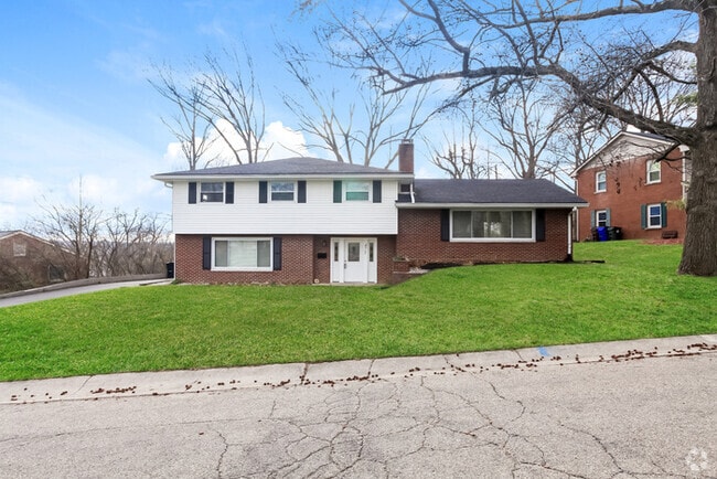 Building Photo - 475 Hermay Dr