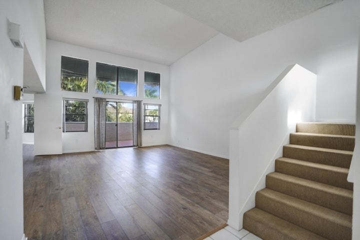 Foto principal - 6630 Villa Sonrisa Dr