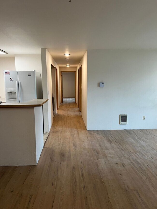 Foto del edificio - Beautifully Maintained condo Renton!